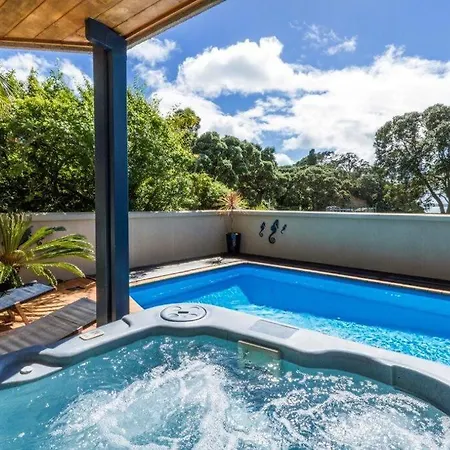 Beachside Bliss Castor Bay - Holiday By The Beach Auckland Exterior photo